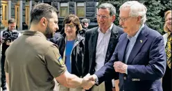  ?? ?? WELCOME: Volodymyr Zelensky greets Mitch McConnell in Kyiv.