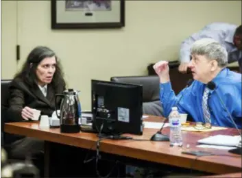  ??  ?? Louise Turpin, left, and her husband, David Turpin, right, appear for a preliminar­y hearing in Superior Court, Wednesday in Riverside The couple have pleaded not guilty to child abuse, torture and other charges. WATCHARA PHOMICINDA — THE...