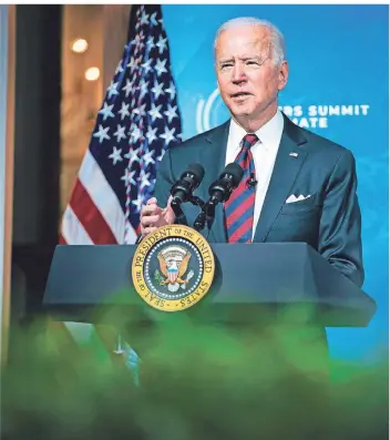  ?? FOTO: IMAGO IMAGES/MEDIAPUNCH ?? Us-präsident Joe Biden spricht bei dem virtuellen Klimagipfe­l im Ostflügel des Weißen Hauses.