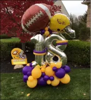  ?? SUBMITTED ?? Avon Eagles balloon decor is shown.