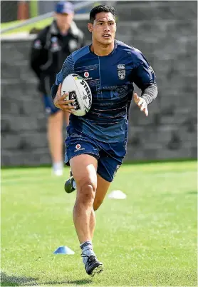  ?? PHOT: PHOTOSPORT ?? Roger Tuivasa-Sheck gets back into training for the Warriors after last week’s opening-round win over South Sydney.