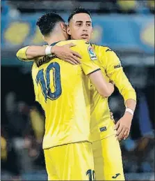  ?? JOSE JORDAN / AFP ?? Iborra y Funes Mori celebran uno de los goles