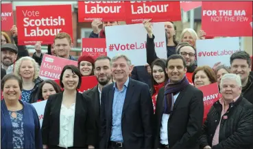  ??  ?? Scottish Labour leader Richard Leonard, meets with MSPs and volunteers at Fernhill Community Centre