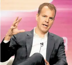 FULL-FRONTAL NUDE DATING SHOW ‘NAKED ATTRACTION’ PREMIERES ON MAX