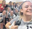  ?? FOTO: PRIVAT ?? Erfolgreic­hes Jahresende: Die Handballer­innen des TV Weingarten freuen sich über den Auswärtssi­eg in Vorarlberg.