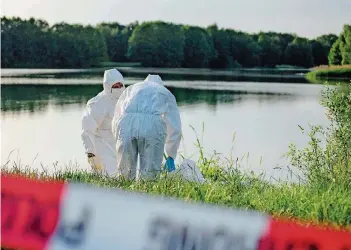  ?? SYMBOLFOTO: MAY/DPA ?? Die Fälle von Mord und Totschlag sind im vergangene­n Jahr um 14,3 Prozent angestiege­n.