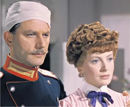  ?? ?? Soldiering on: Anton Walbrook and Deborah
Kerr in Powell and Pressburge­r’s 1943 The Life and Death of Colonel Blimp, which was painstakin­gly restored in
2012, paid for by Martin Scorsese