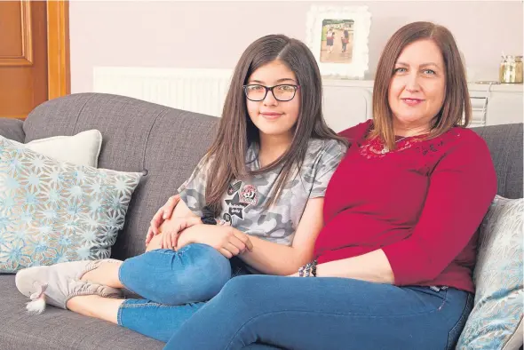  ??  ?? Amy Tarbett at home with mum Maureen McKay.