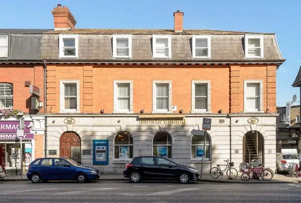  ??  ?? A private investor paid €2.6m for this Bank of Ireland branch in Fairview in north Dublin