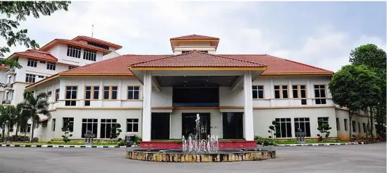  ??  ?? Melaka-Manipal Medical College seems set to move along the path of its renowned partner, Manipal University.