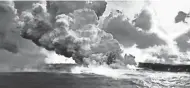 ?? ROBERT HANASHIRO/USA TODAY ?? Lava from the Kilauea volcano hits the Pacific Ocean, producing dangerous clouds of steam.