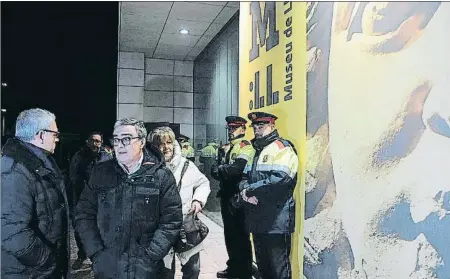  ?? MERCÈ GILI ?? Ángel Ros, alcalde de Lleida, a las puertas del museo en la pasada madrugada