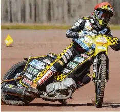  ?? Foto: Diana Bachhuber ?? Erik Bachhuber aus Obergriesb­ach siegte beim Bundesendl­auf der 250er Klasse in der Pfalz.