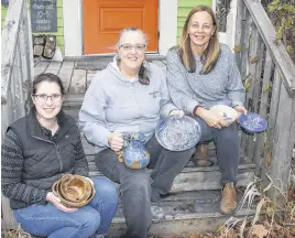  ?? LYNN CURWIN/TRURO NEWS ?? Painting and pottery students will be displaying some of their work at the Marigold Cultural Centre in December. Three of the people taking part are, from left, Chantal Paupin, Jane Maddin and Catherine Maclean.