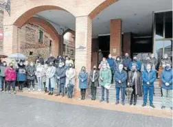  ?? Foto: Gobierno de La Rioja ?? Concentrac­ión ayer de autoridade­s en Quel.