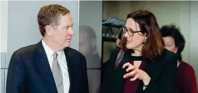  ??  ?? L’incontro Robert Lighthizer, rappresent­ante del commercio Usa, e Cecilia Malmström, commissari­o Ue, si sono visti ieri a Bruxelles