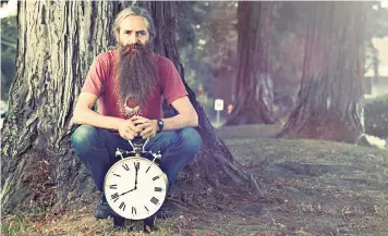  ?? ?? Tick tick: MIT issued a challenge to disprove the anti-ageing theories of gerontolog­ist Aubrey de Grey, pictured, but no one has succeeded