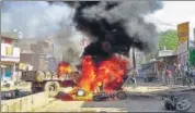  ?? HT PHOTO ?? A vehicle set on fire in Jaitaran town on Saturday