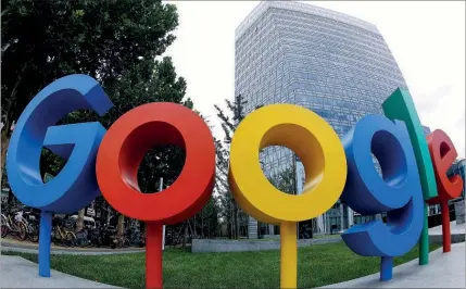  ??  ?? Google rejeita as acusações da Autoridade da Concorrênc­ia francesa e diz que agiu de boa-fé