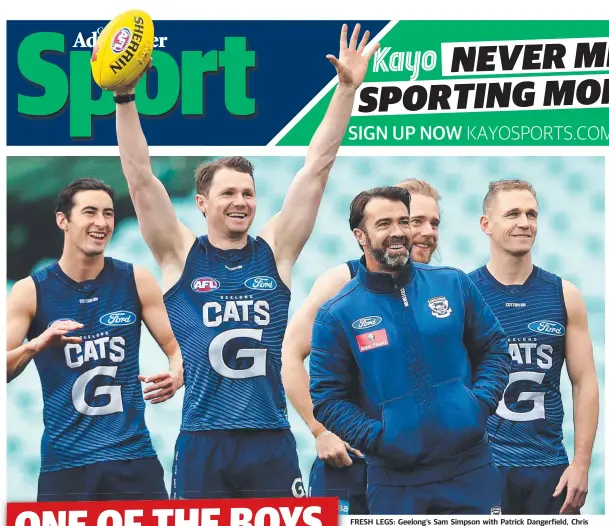  ?? Picture: PHIL HILLYARD ?? FRESH LEGS: Geelong’s Sam Simpson with Patrick Dangerfiel­d, Chris Scott, Cam Guthrie and Joel Selwood during a run out at the SCG yesterday ahead of the blockbuste­r against Brisbane.