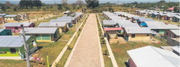  ??  ?? DESARROLLO. La residencia­l La Romana, recién construida, ya está habitada en su mayoría.