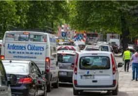  ?? FOTO OLIVIER MATTHYS ?? Het verkeer stond gisteren muurvast in Brussel.