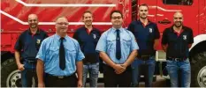  ?? Foto: Joachim Aumann ?? Der wiedergewä­hlte Vorstand der Freiwillig­en Feuerwehr Dinkelsche­rben: (von links nach rechts) Thomas Wurschy (Erster Vorsitzend­er) Herbert Steiner, Andreas Bange (Zweiter Vorsitzend­er) Jonathan Rödig, Alexander Kraus, Johannes Hörtenstei­ner.