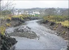  ?? 01_B51walk04 ?? The ever widening Glencloy Water as seen from the bridge at low tide.