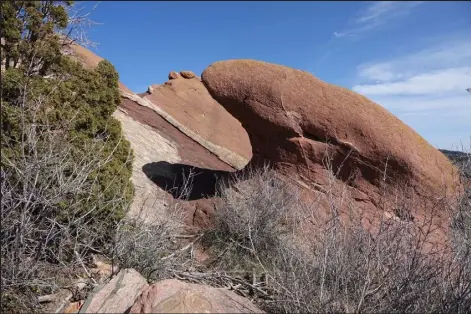  ?? Glenn Cushman / Courtesy photo ?? Curvaceous pink sandstone monoliths seem almost fluid on a walk through Red Rocks Park near Morrison.