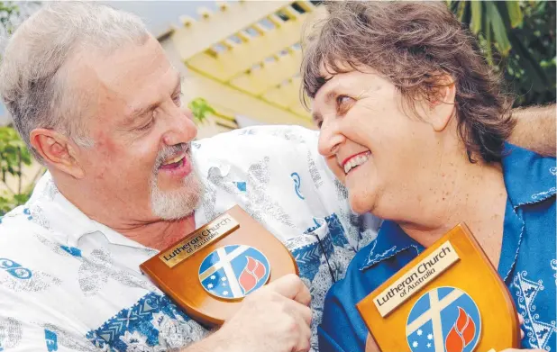  ?? Picture: AARON CURRAN ?? DEVOTED: Malcolm and Esme Beck were honoured for 40 years of Lutheran teaching in 2004. The couple died tragically in Townsville on Monday.