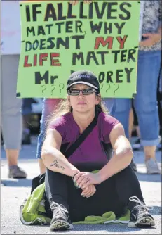  ?? KATHY JOHNSON ?? Concerns and frustratio­ns were evident at the health care rally.