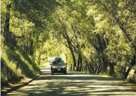  ?? Mark Boster / Los Angeles Times 2017 ?? Six Mile Road is a scenic drive in Calaveras County, but summer travelers should be prepared for new rules and challenges as restrictio­ns are eased.