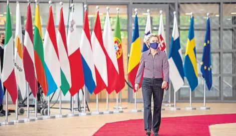  ??  ?? FLAG DAY: European Commission president Ursula von der Leyen arrives for the EU autumn summit in Brussels.