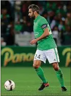  ??  ?? Le capitaine de l’ASSE Loïc Perrin.