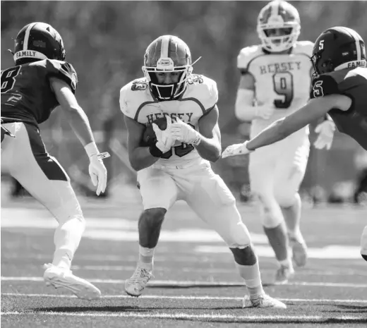  ?? KIRSTEN STICKNEY/SUN-TIMES ?? Running back Ben Clawson, who scored 19 touchdowns in six games this past spring, leads Hersey into a showdown against Lincoln-Way West.