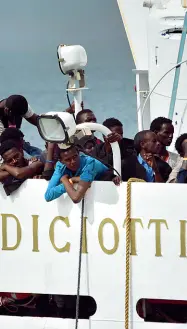  ??  ?? Nave Diciotti In questi giorni si sta decidendo dove ospitare i migranti, 4 verranno in Veneto