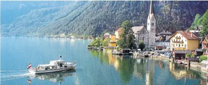  ?? BLUEJAYPHO­TO ?? Hallstatt, Austria, was the inspiratio­n for the fictional village of Arendelle, below.