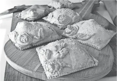  ?? JAN D’ATRI/SPECIAL TO ARIZONA REPUBLIC ?? These apple pie ravioli look like you’ve spent time at a culinary institute, but they’re actually quite simple.