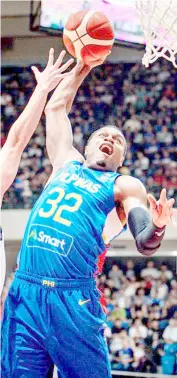  ?? PHOTOGRAPH COURTESY OF FIBA ?? JUSTIN Brownlee is said to have asked permission from the Samahang Basketbol ng Pilipinas if he can play in Indonesia.