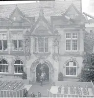  ??  ?? Ceremony George V laid the foundation stone of the Municipal Buildings in 1914 and was back at the town’s seat of government in 1929 for another official visit. (Photo from the Smith Art Gallery and Museum)