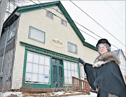  ?? DESIREE ANSTEY/JOURNAL PIONEER ?? Brenda MacQuarrie Boudreau plays the part of her grandmothe­r, Mrs. Miner MacNevin, who worked at the Wright Brothers General store, now Island Chocolates on Main Street in Victoria. Boudreau, who is wearing a silver fox collared shawl from Betts Fur...