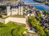  ??  ?? Vineyards around Saumur Castle.