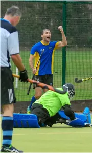  ?? Picture: Steve Smyth ?? David Painter celebrates for Sonning