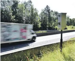  ??  ?? IKKE SÅ GOD BUTIKK: Denne boksen står ved Steinbrekk­atunnelen på E18 i Porsgrunn, men er ikke på topp 5-lista i Telemark.