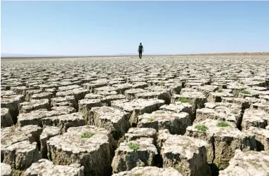  ?? ?? A view of the Devegecidi Dam Lake which is in danger of drought due to the climate change in Diyarbakir, Turkey, on September 21, 2021.