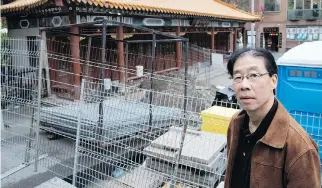  ?? ALLEN MCINNIS ?? Bryant Chang, vice-president of the Chinese Associatio­n of Montreal, has learned that a planned toilet in the pagoda at Sun-Yat-Sen Park has been “terminated but with no official confirmati­on.”