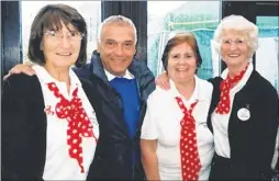  ??  ?? Demelza Hospice supporters Eileen Wilson, Hilda Durrant and Joan Dudley with community fundraiser David Holmes