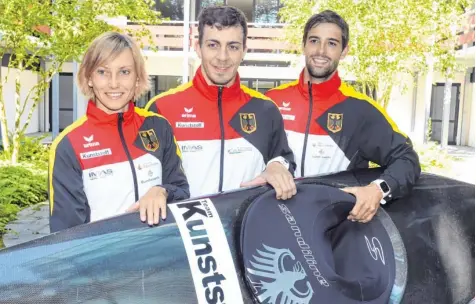  ?? Foto: Ulrich Wagner ?? Das Augsburger Trio für Rio: (v. l.) Melanie Pfeifer, Sideris Tasiadis und Hannes Aigner fahren im Wildwasser um olympische Medaillen.