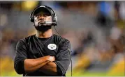  ?? JOE SARGENT / GETTY IMAGES ?? Steelers coach Mike Tomlin needs a win against the Bengals and for the Browns to upset the Ravens for Pittsburgh to earn a postseason berth.