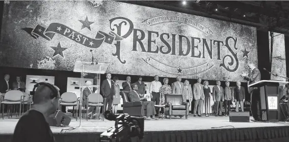  ?? Rodger Mallison / Fort Worth Star-Telegram ?? The Southern Baptist Convention honored its past presidents Tuesday in Dallas.